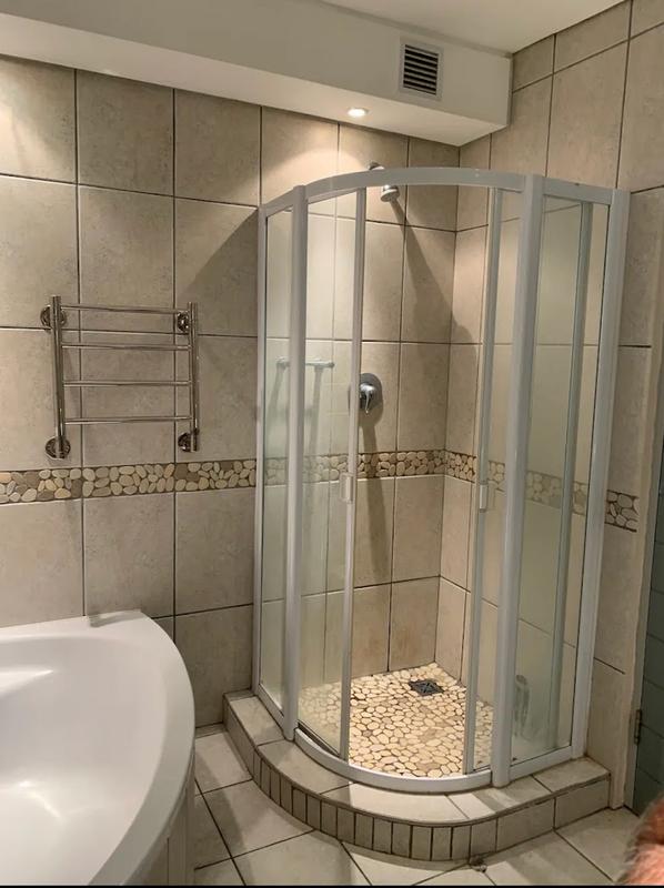 2 Bedroom Property for Sale in Hout Bay Western Cape